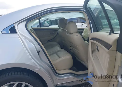 2013 Ford Taurus Limited z USA, uszkodzony, nr VIN 1FAHP2F81DG233864